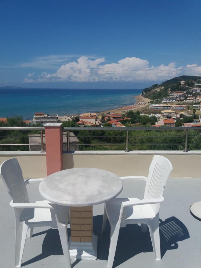 Theos Apartments Agios Stefanos Avliotes  Eksteriør bilde
