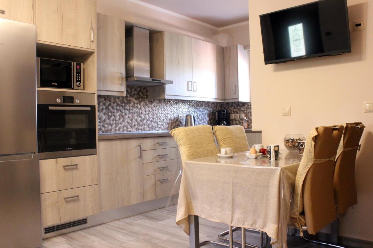 Theos Apartments Agios Stefanos Avliotes  Eksteriør bilde